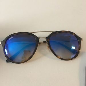 Ray ban sunnies